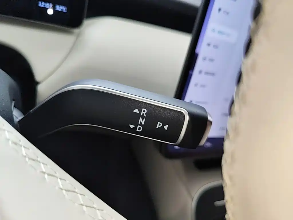 NIO ET5T — миниатюра 14