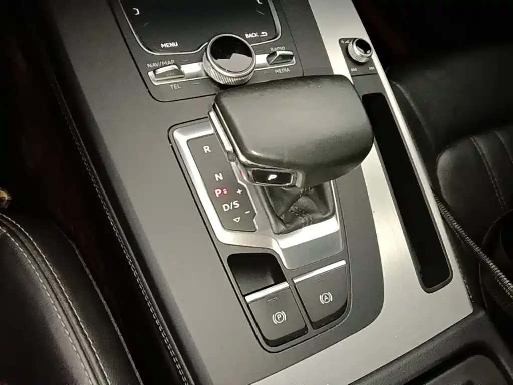 Audi Q5L — миниатюра 14