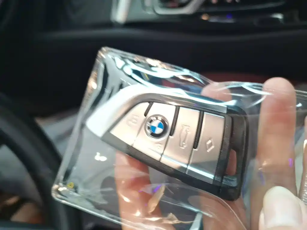 BMW 5 Series New Energy — миниатюра 9