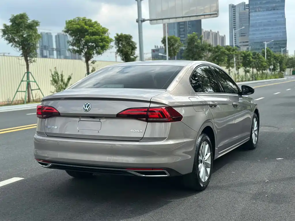 Volkswagen Bora — миниатюра 12
