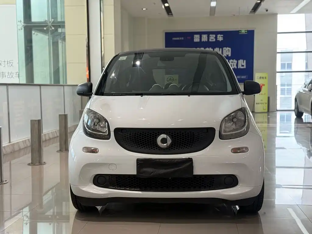 smart Smart Fortwo — миниатюра 3