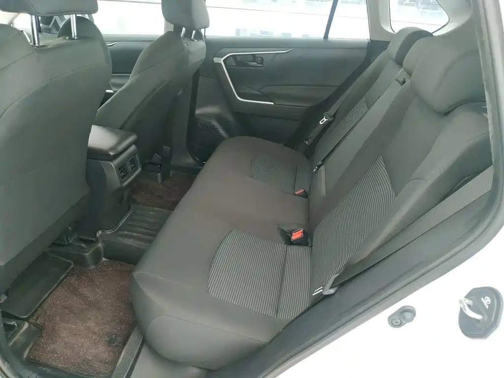 Toyota Wildlander — миниатюра 17