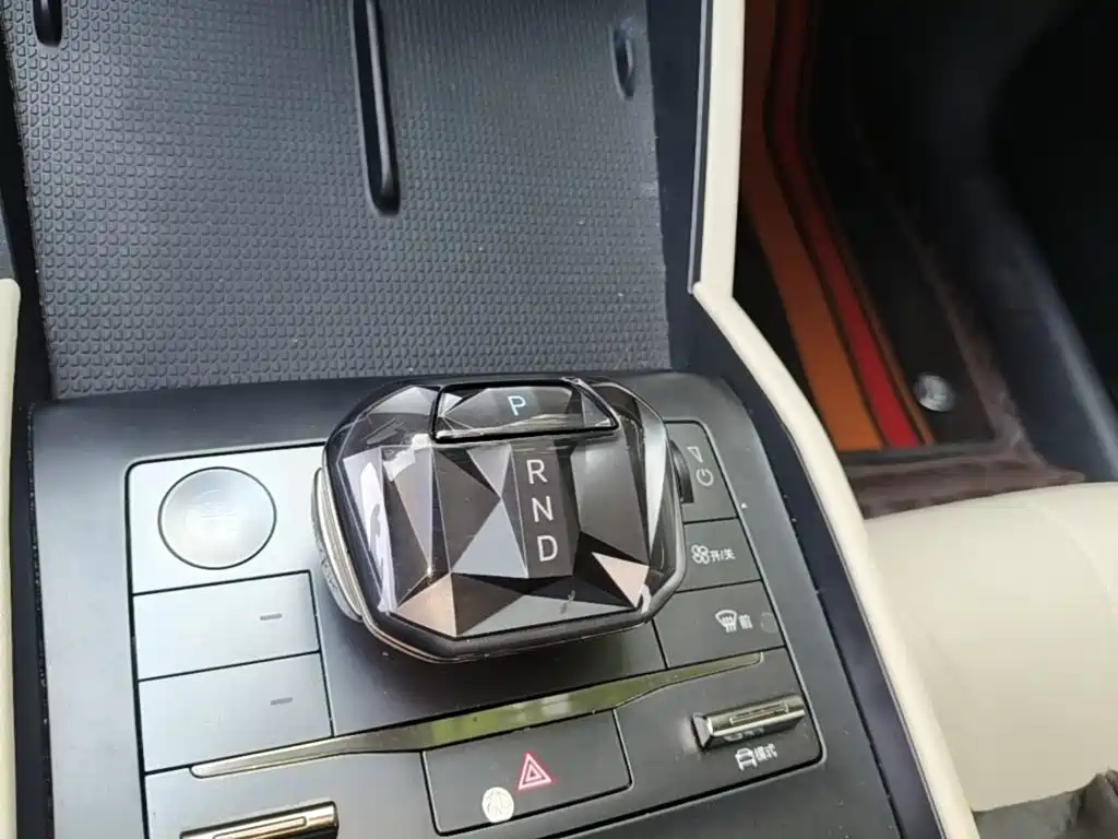 BYD Qin L — миниатюра 14