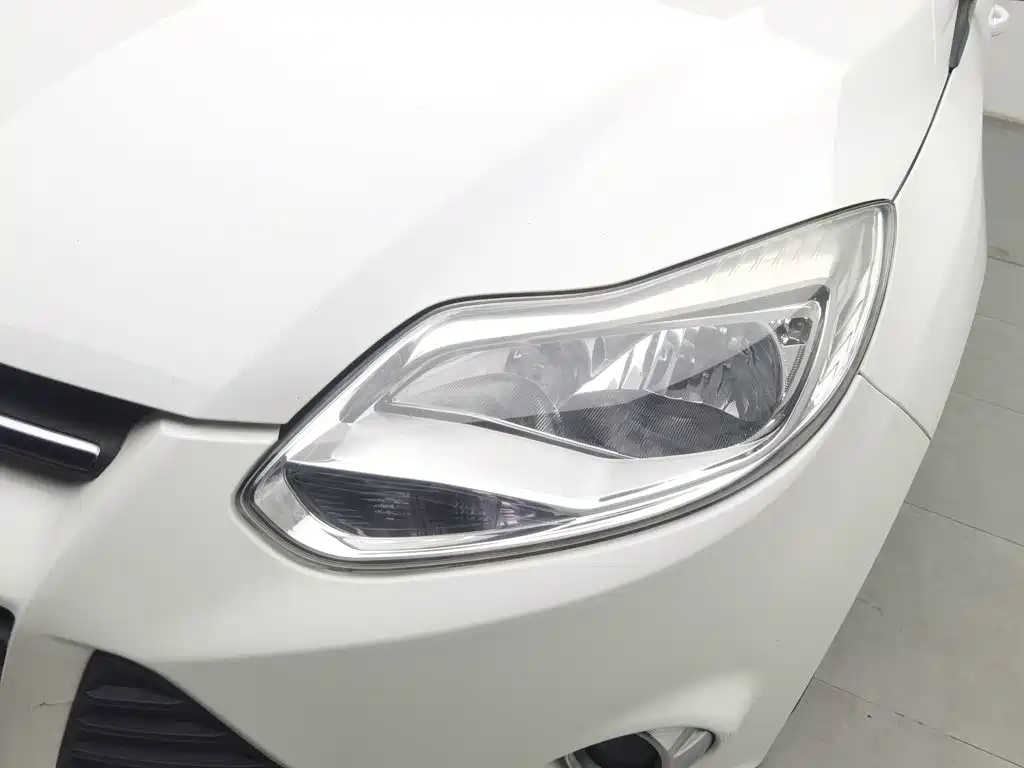 Ford Focus — миниатюра 7