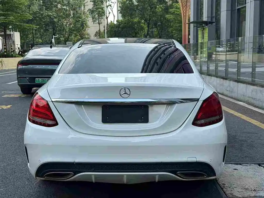 Mercedes-Benz C-Class — миниатюра 5