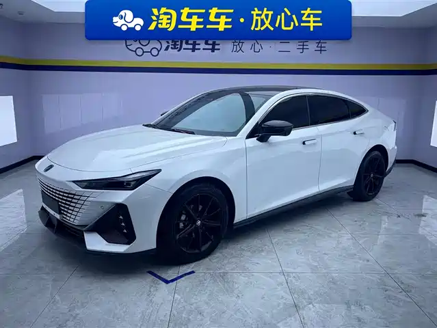 CHANGAN  UNI V 2024
