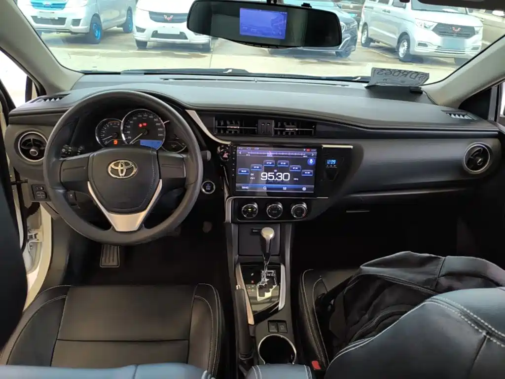 Toyota Corolla — миниатюра 10