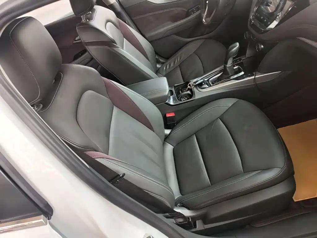 Chevrolet Malibu — миниатюра 25