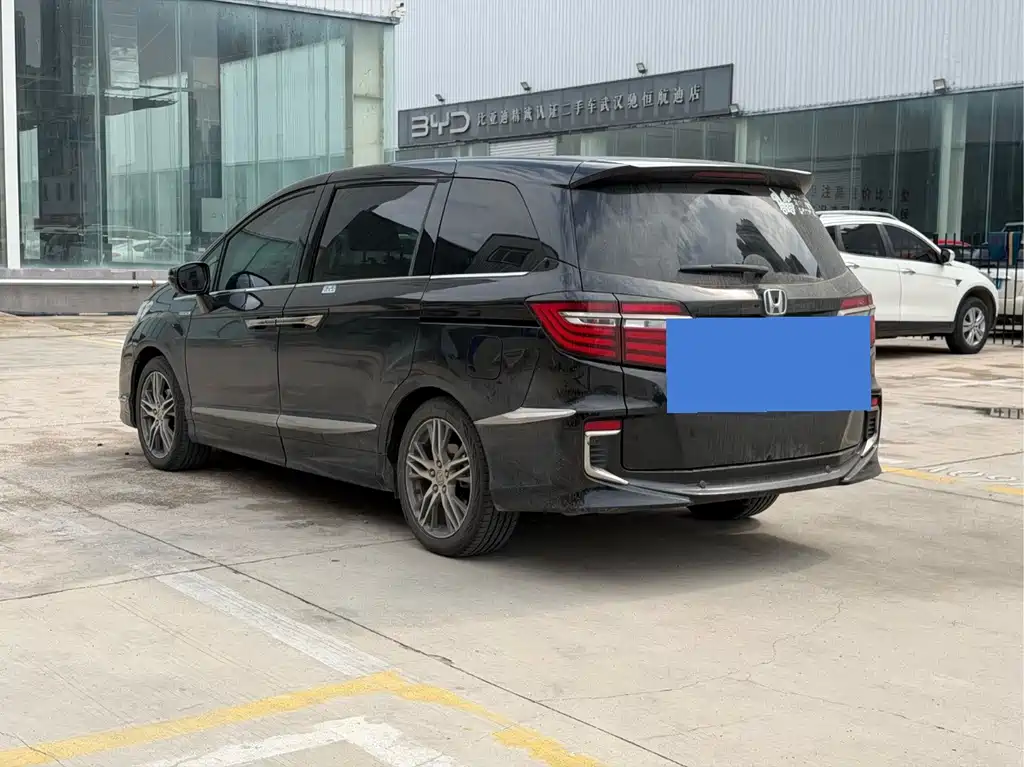Honda Elysion — миниатюра 7