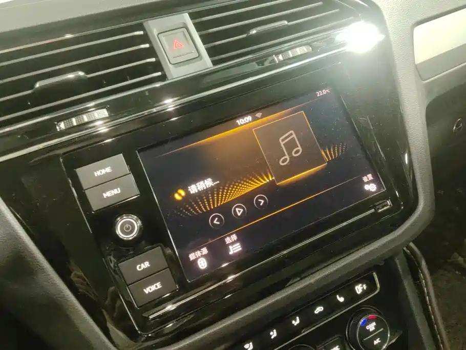 Volkswagen Tiguan L — миниатюра 13