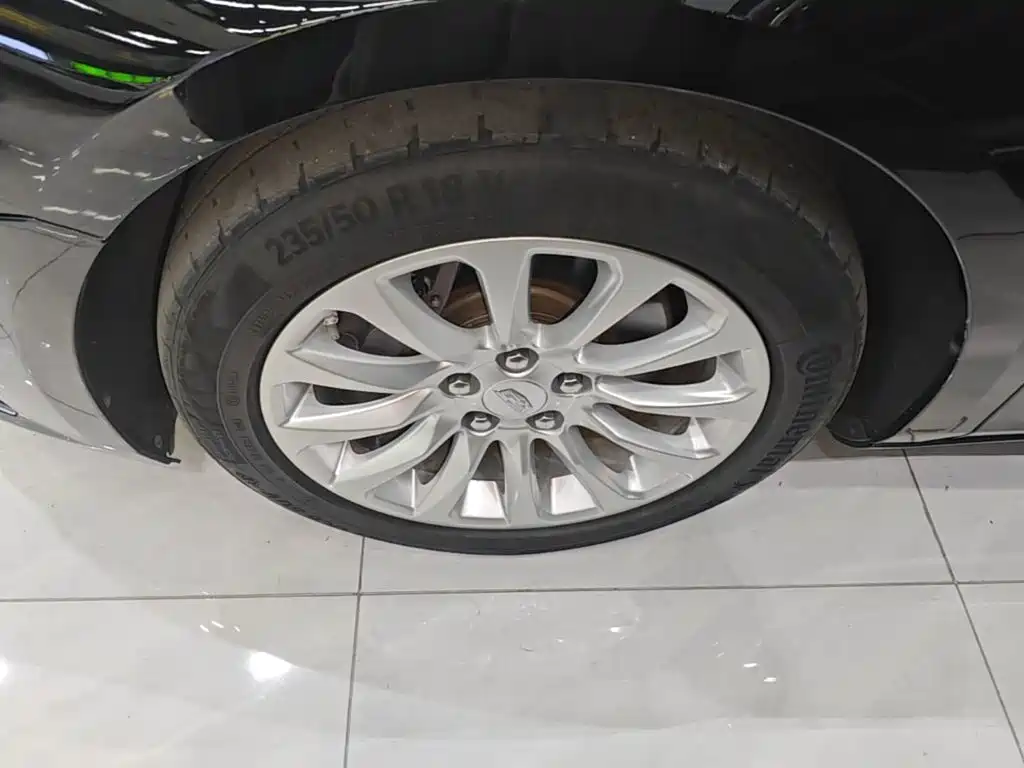 Cadillac XTS — миниатюра 23