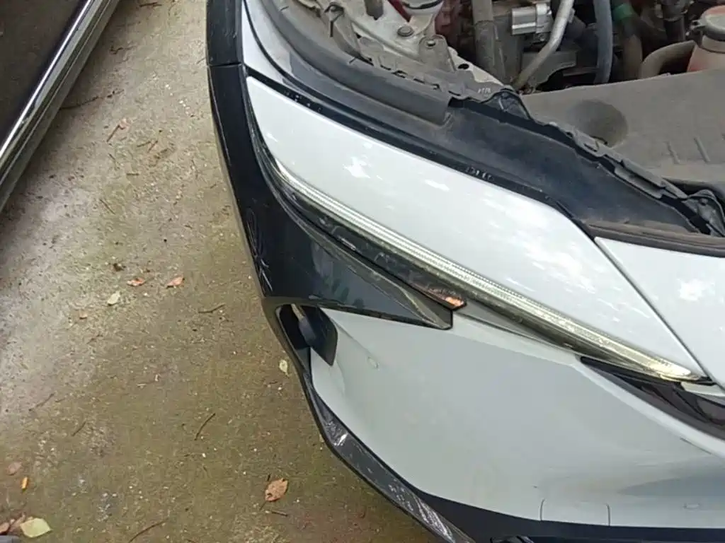 Toyota bZ4X — миниатюра 13