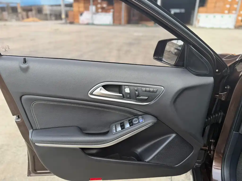 Mercedes-Benz GLA — миниатюра 4