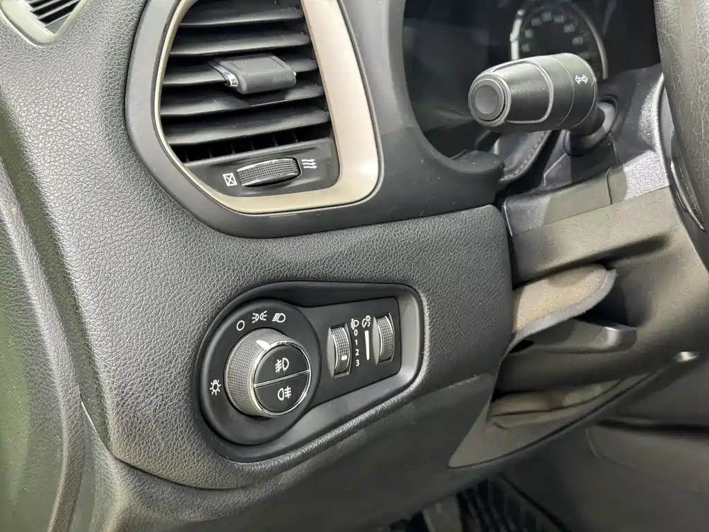 Jeep Renegade — миниатюра 10