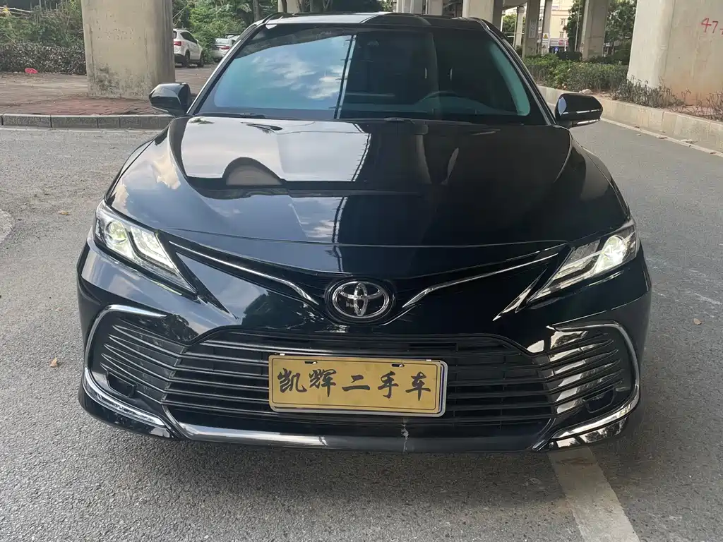 Toyota Camry — миниатюра 2