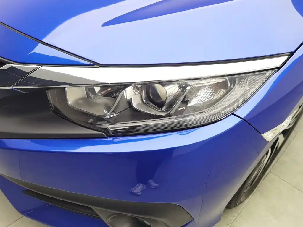 Honda Civic — миниатюра 7