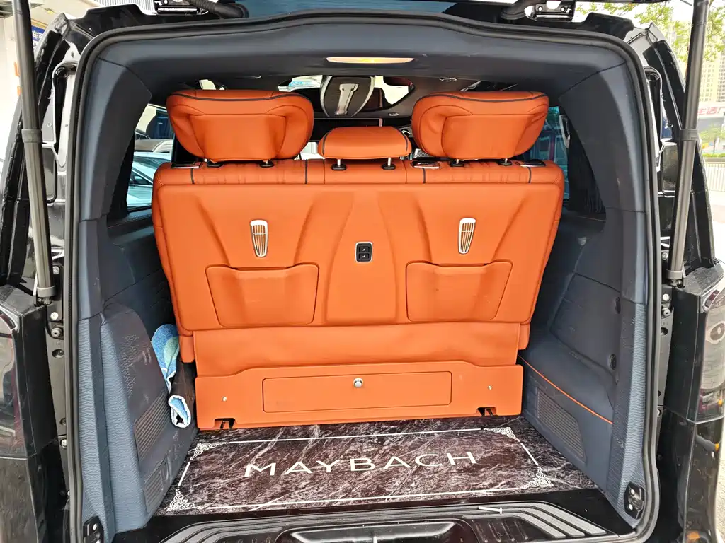 Mercedes-Benz Vito 2024 2.0T Elite 7 мест