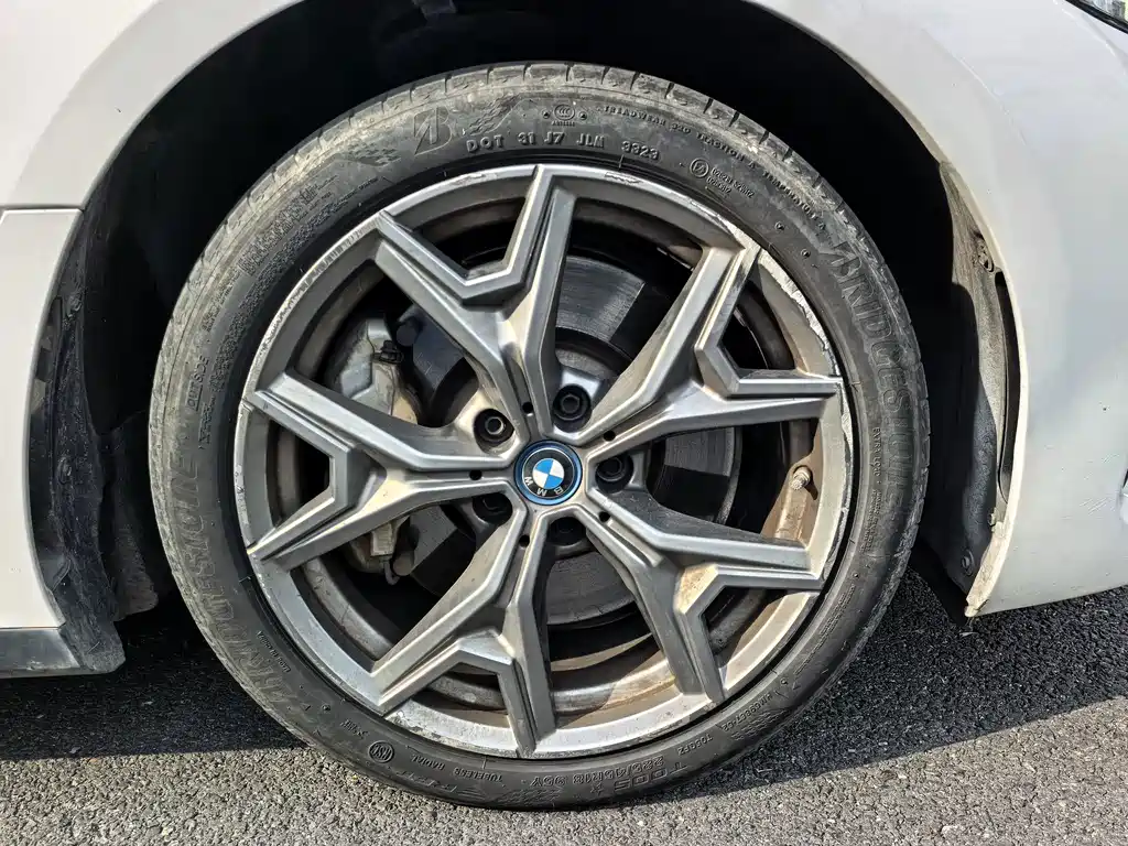 BMW i3 — миниатюра 9