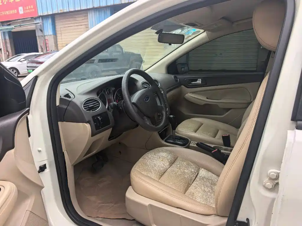 Ford Focus — миниатюра 5