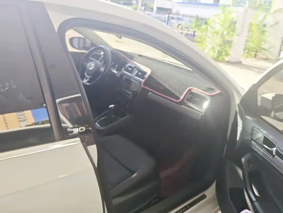 Volkswagen Sagitar — миниатюра 8