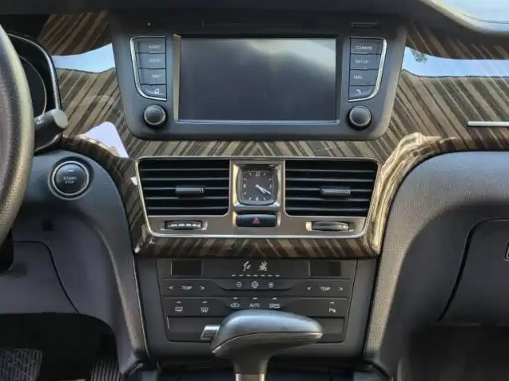 Hongqi Hongqi H7 — миниатюра 6