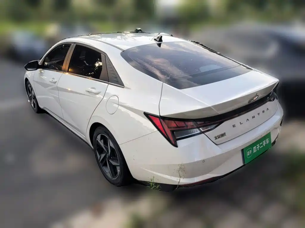 Hyundai Elantra — миниатюра 25