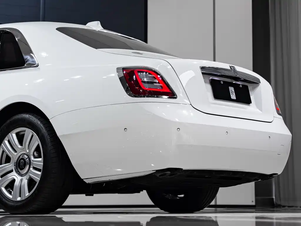 Rolls-Royce Ghost — миниатюра 6