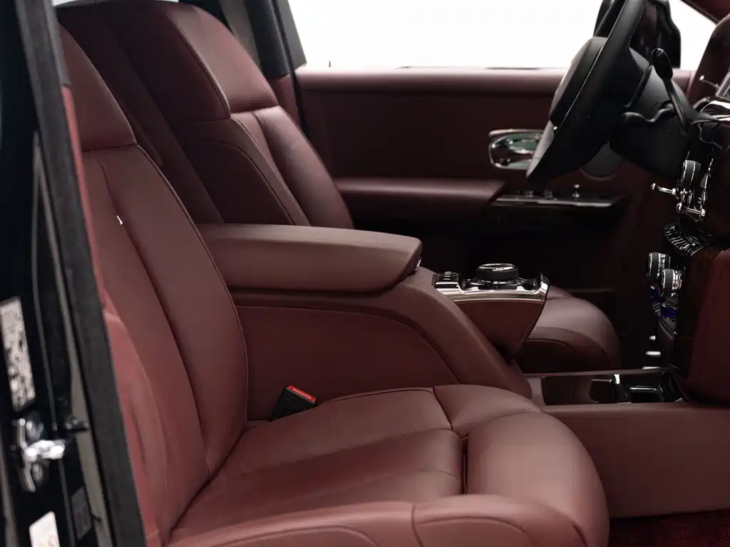 Rolls-Royce Phantom — миниатюра 9