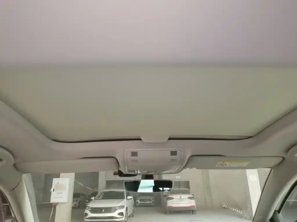 Volkswagen Golf — миниатюра 18