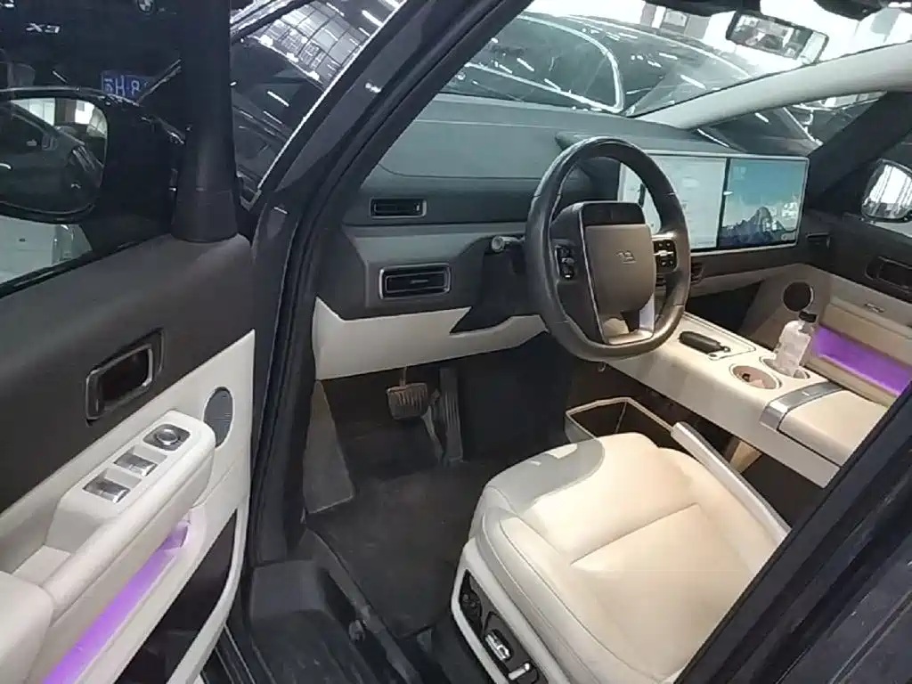 Li Auto Li MEGA — миниатюра 16