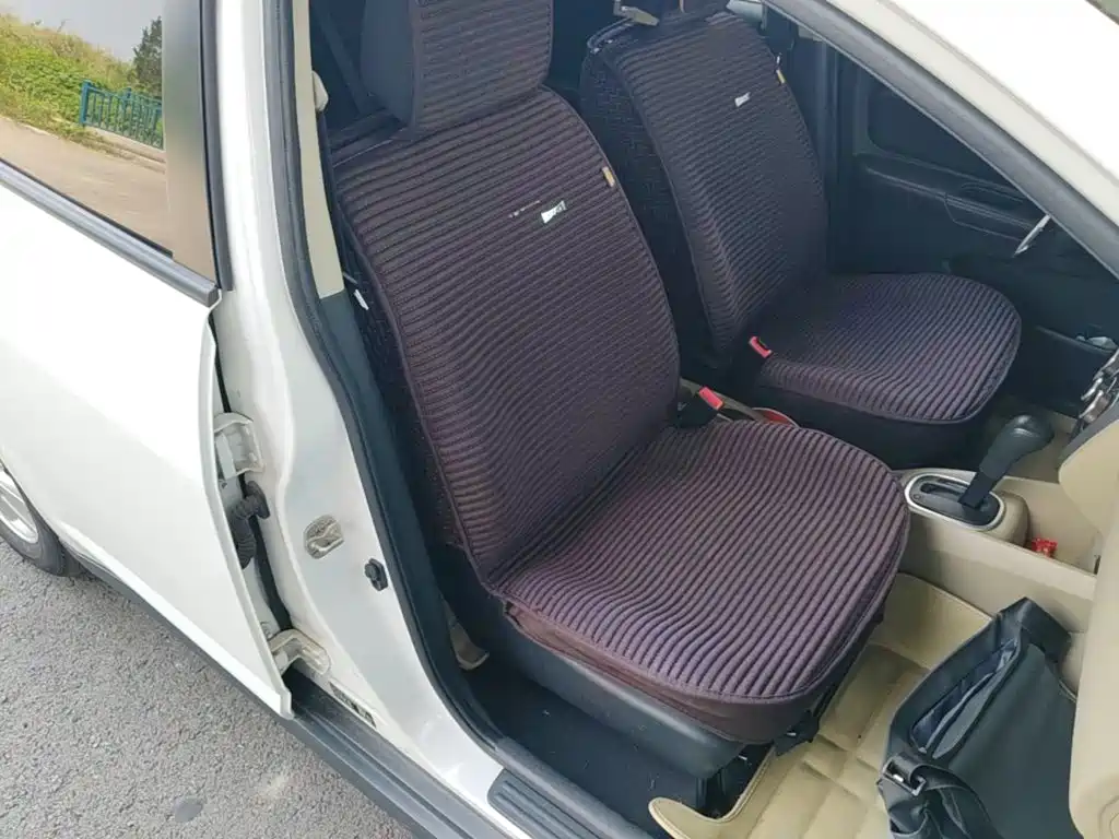 Venucia R50 — миниатюра 20