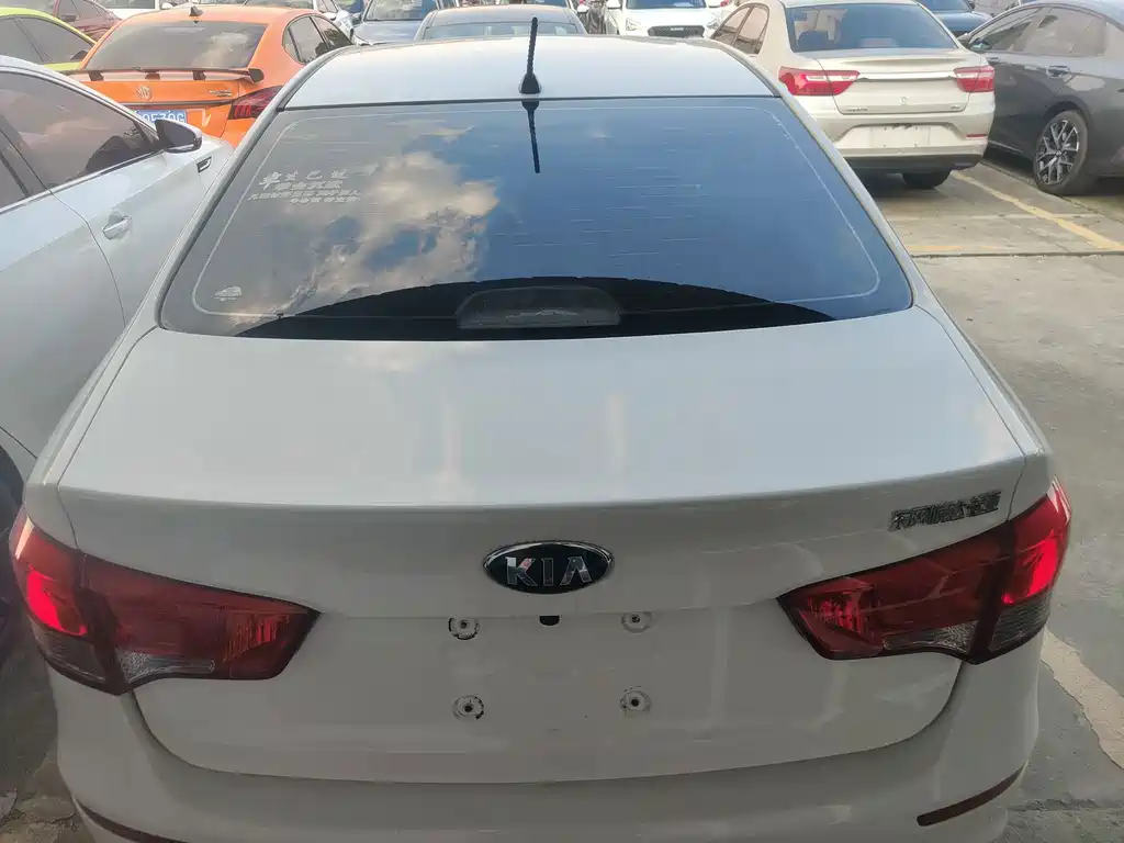 Kia K2 — миниатюра 13