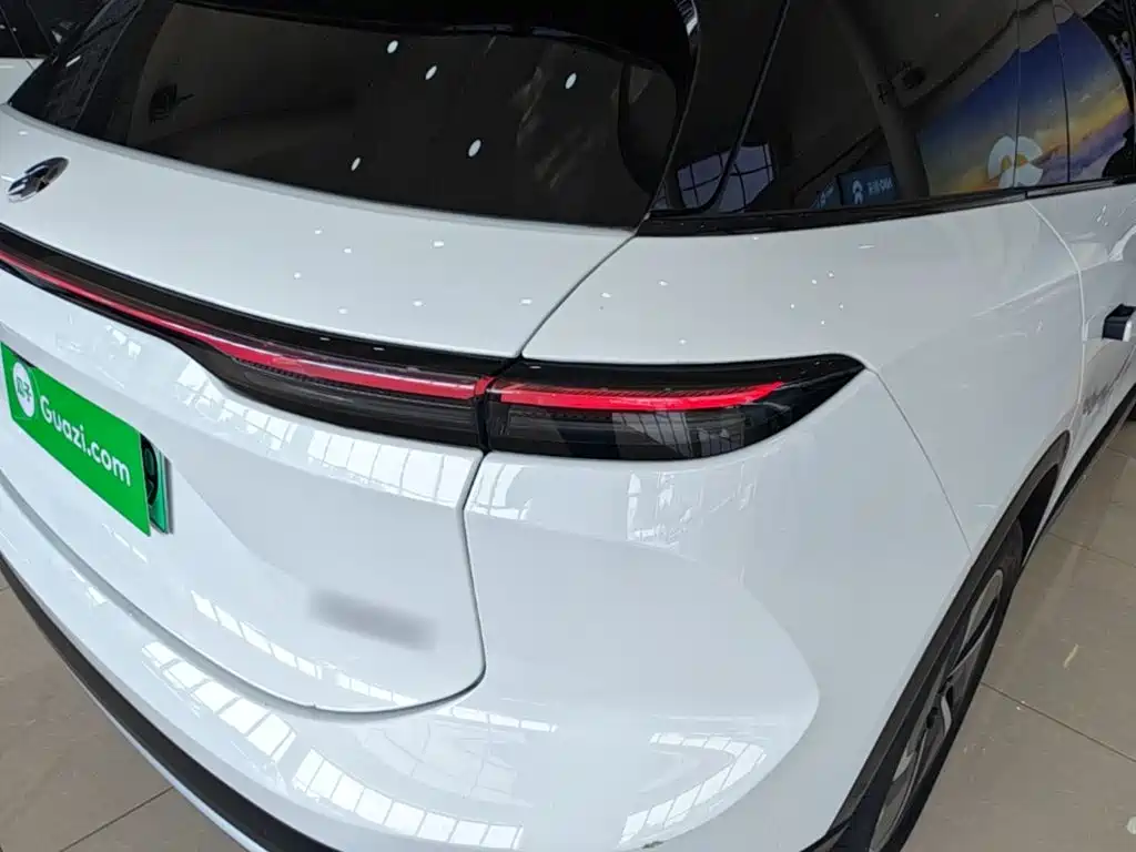 NIO ES6 — миниатюра 24