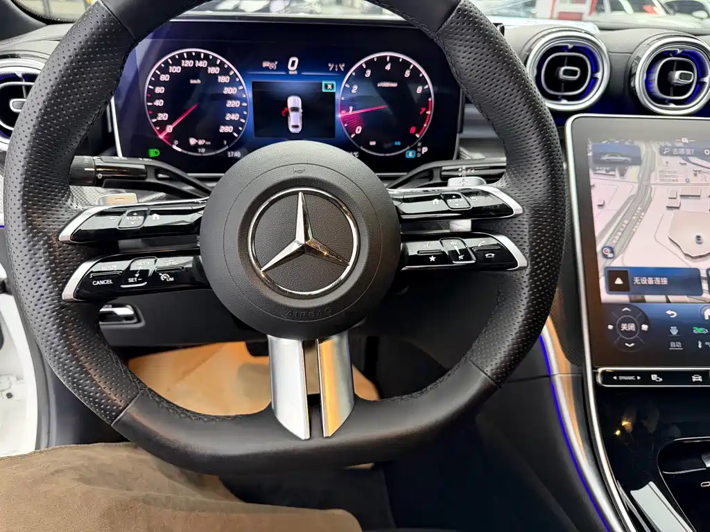 Mercedes-Benz C-Class — миниатюра 6