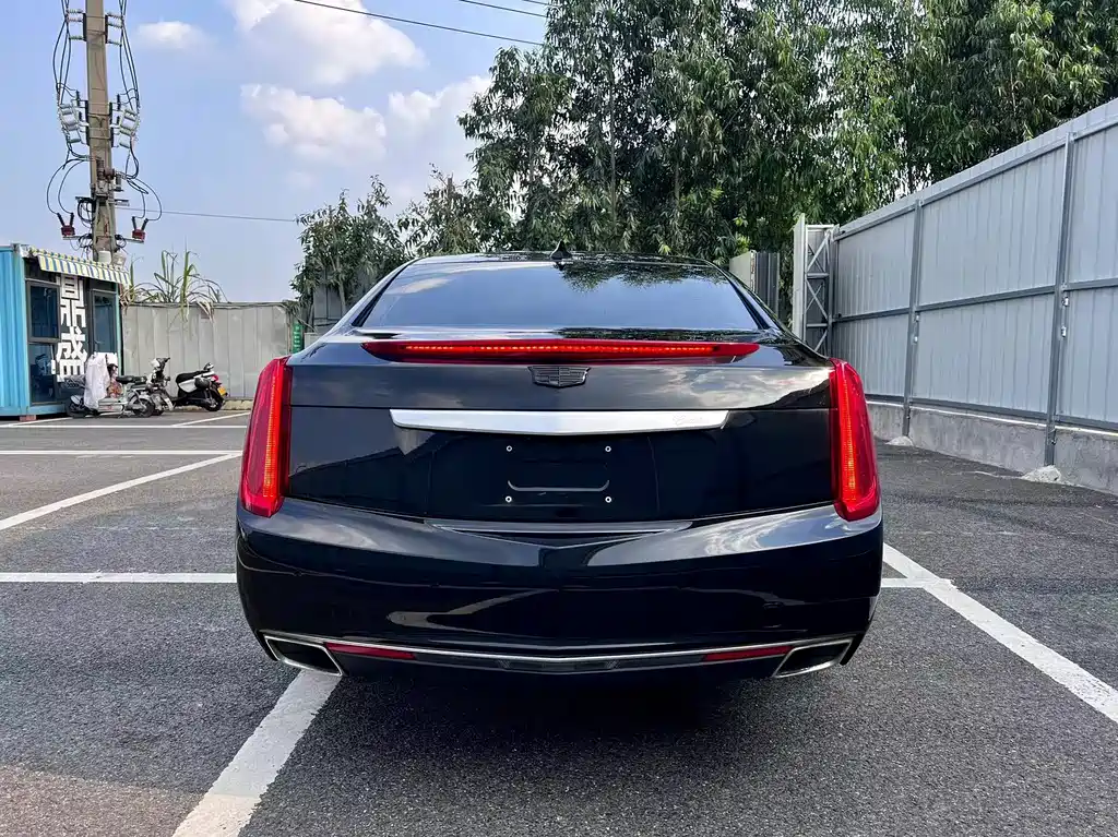 Cadillac XTS — миниатюра 5
