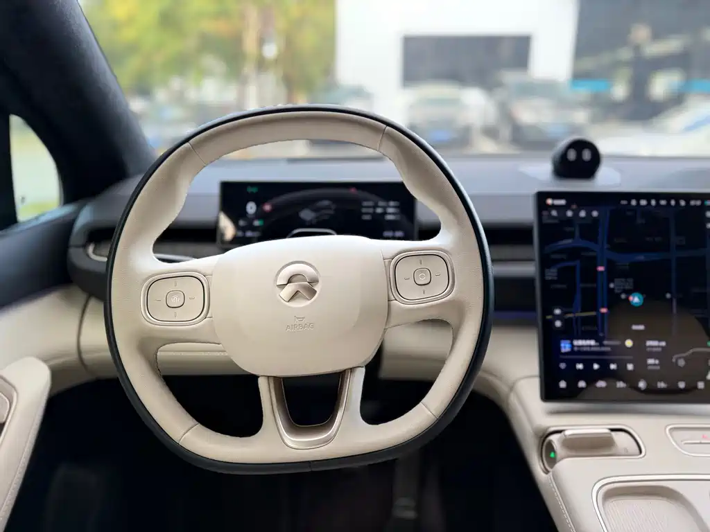 NIO ES6 — миниатюра 6