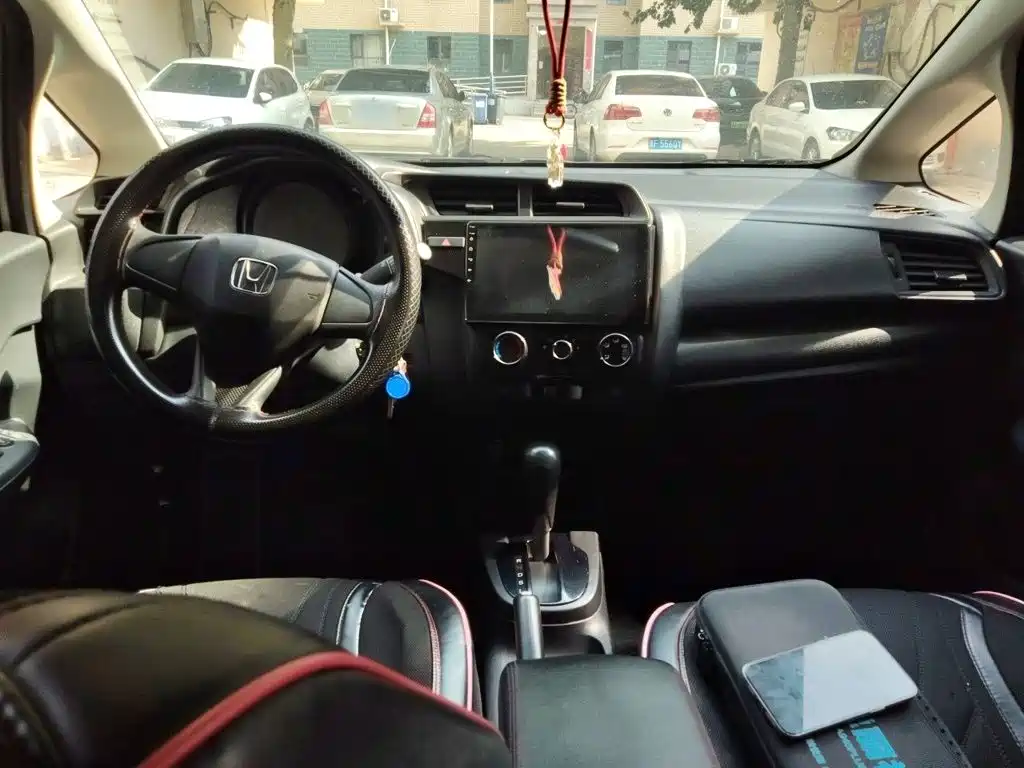 Honda Fit — миниатюра 13