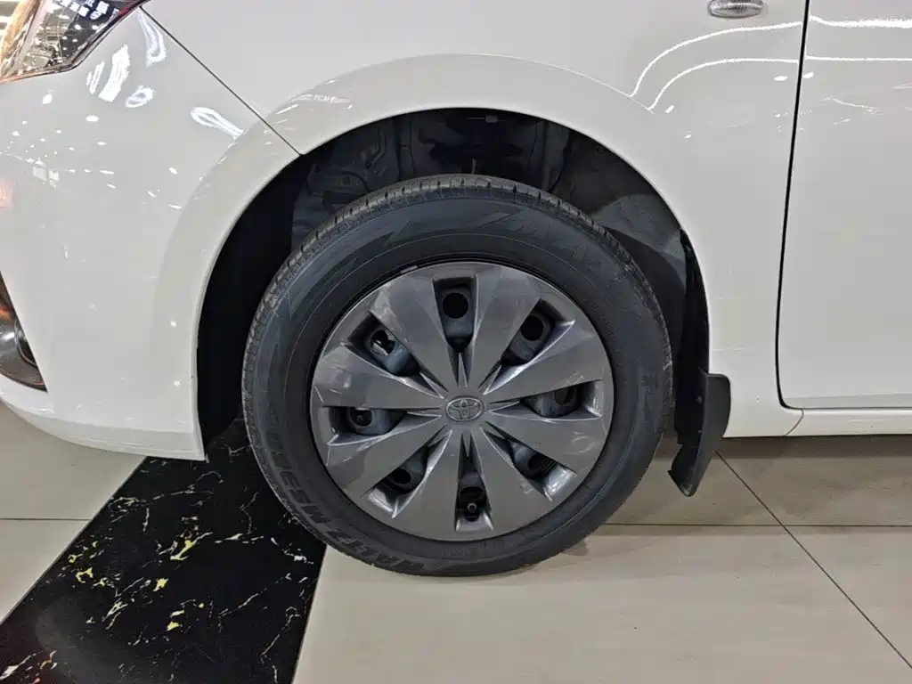 Toyota Yaris L — миниатюра 23