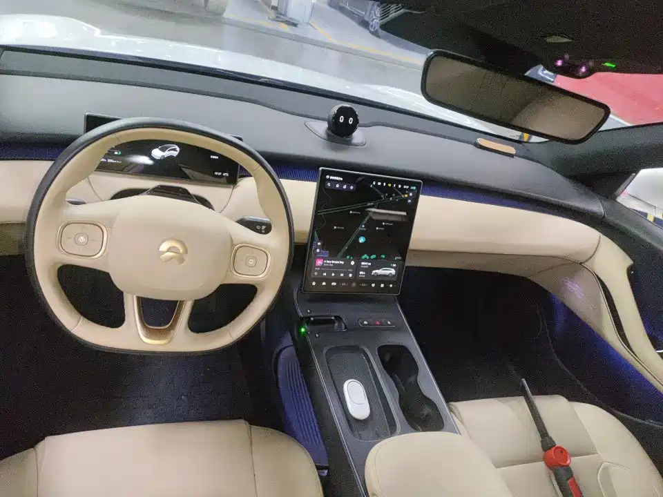 NIO ET5T — миниатюра 2
