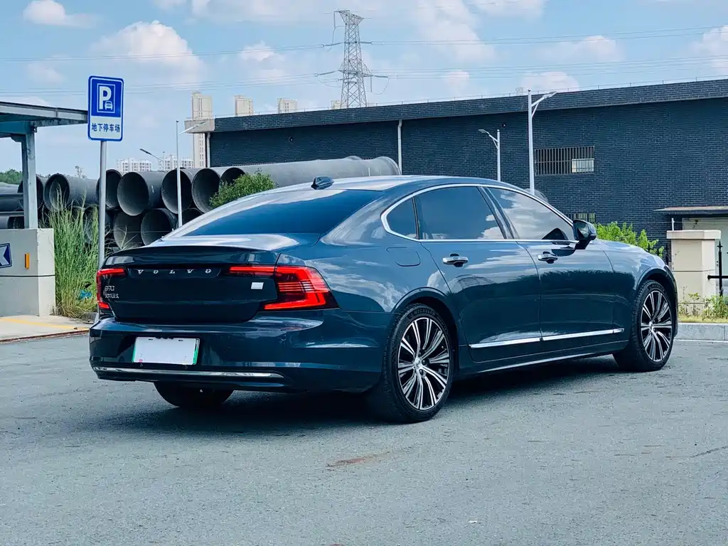Volvo S90 PHEV — миниатюра 5