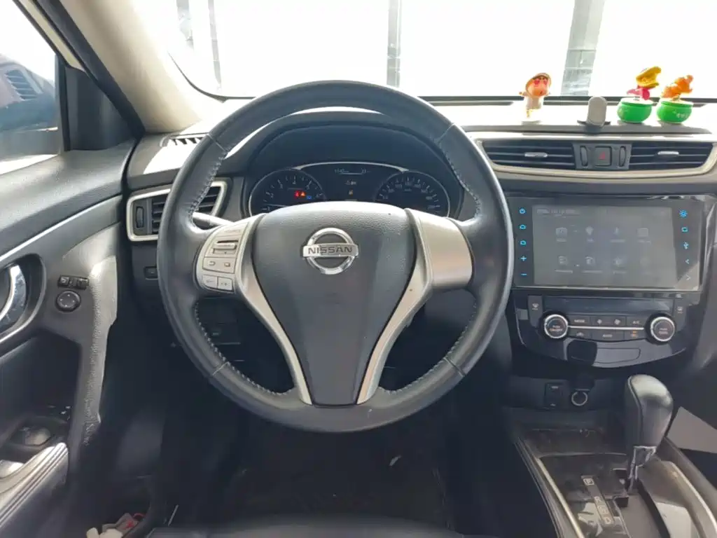 Nissan X-Trail — миниатюра 11