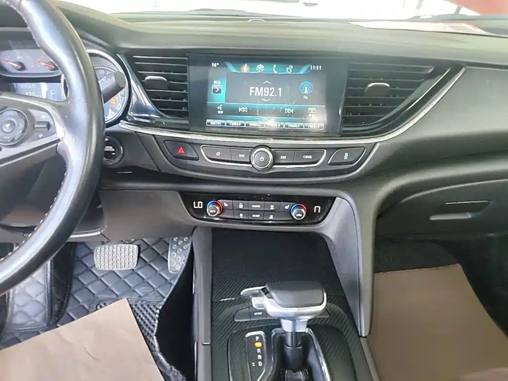 Buick Regal — миниатюра 13