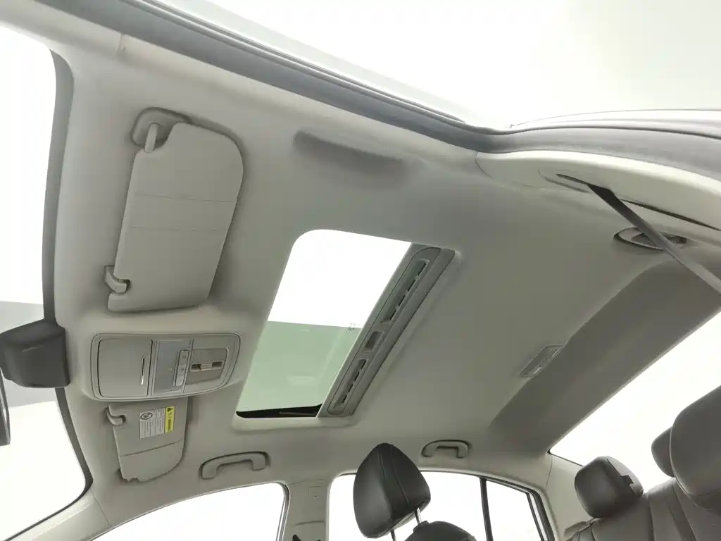 Roewe i5 — миниатюра 14
