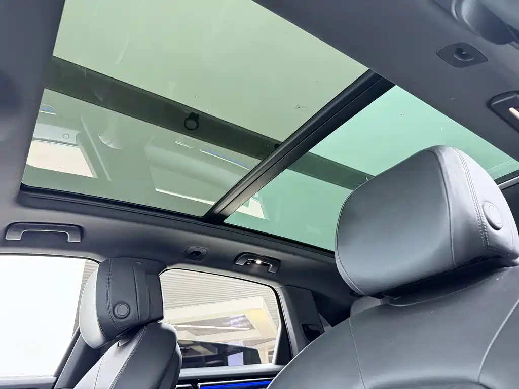 Porsche Cayenne — миниатюра 22