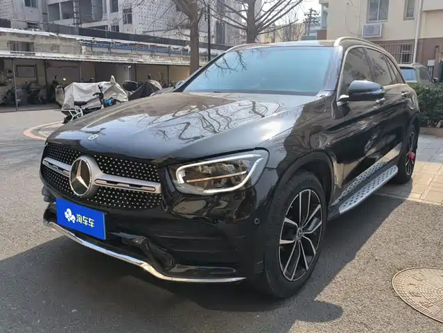 MERCEDES-BENZ GLC