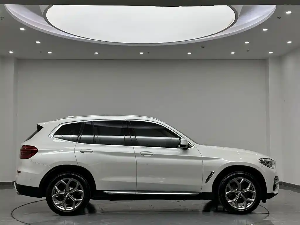 BMW X3 — миниатюра 2
