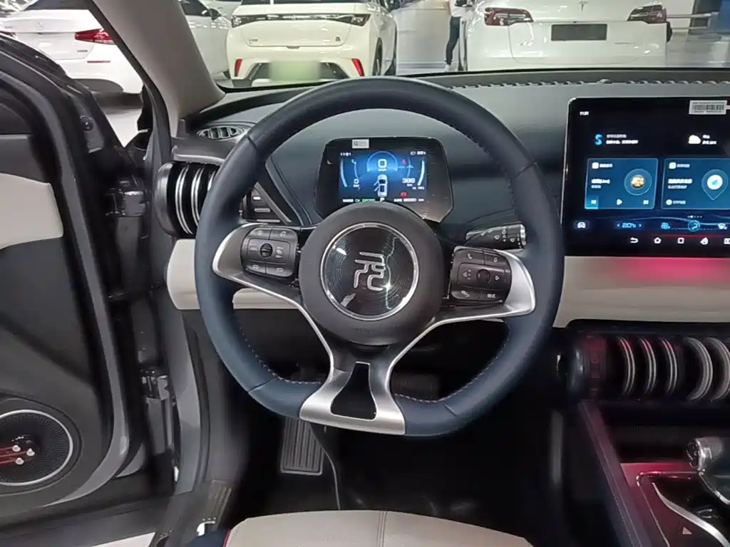 BYD Yuan Plus — миниатюра 11
