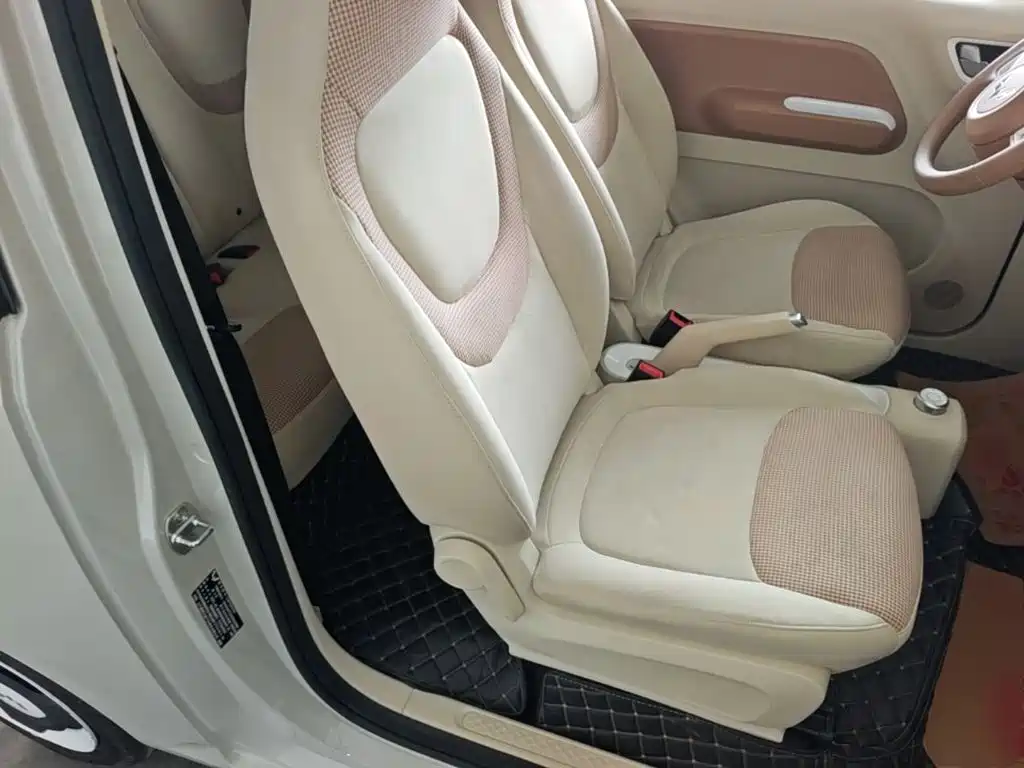 Wuling MINIEV — миниатюра 25
