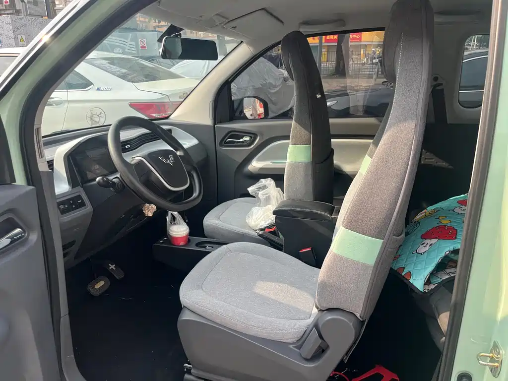 Wuling MINIEV — миниатюра 6