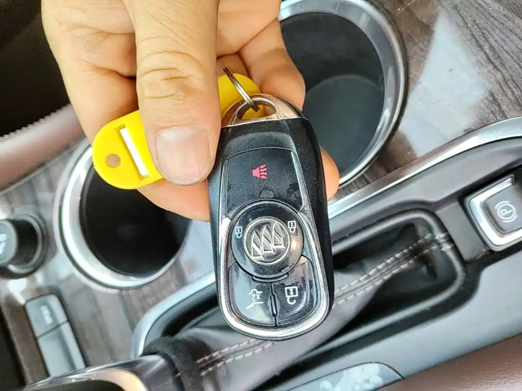 Buick Envision Plus — миниатюра 9
